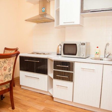 Semi-Luxury Apartment On Zhukovskogo Street 57 Zaporizhia Εξωτερικό φωτογραφία