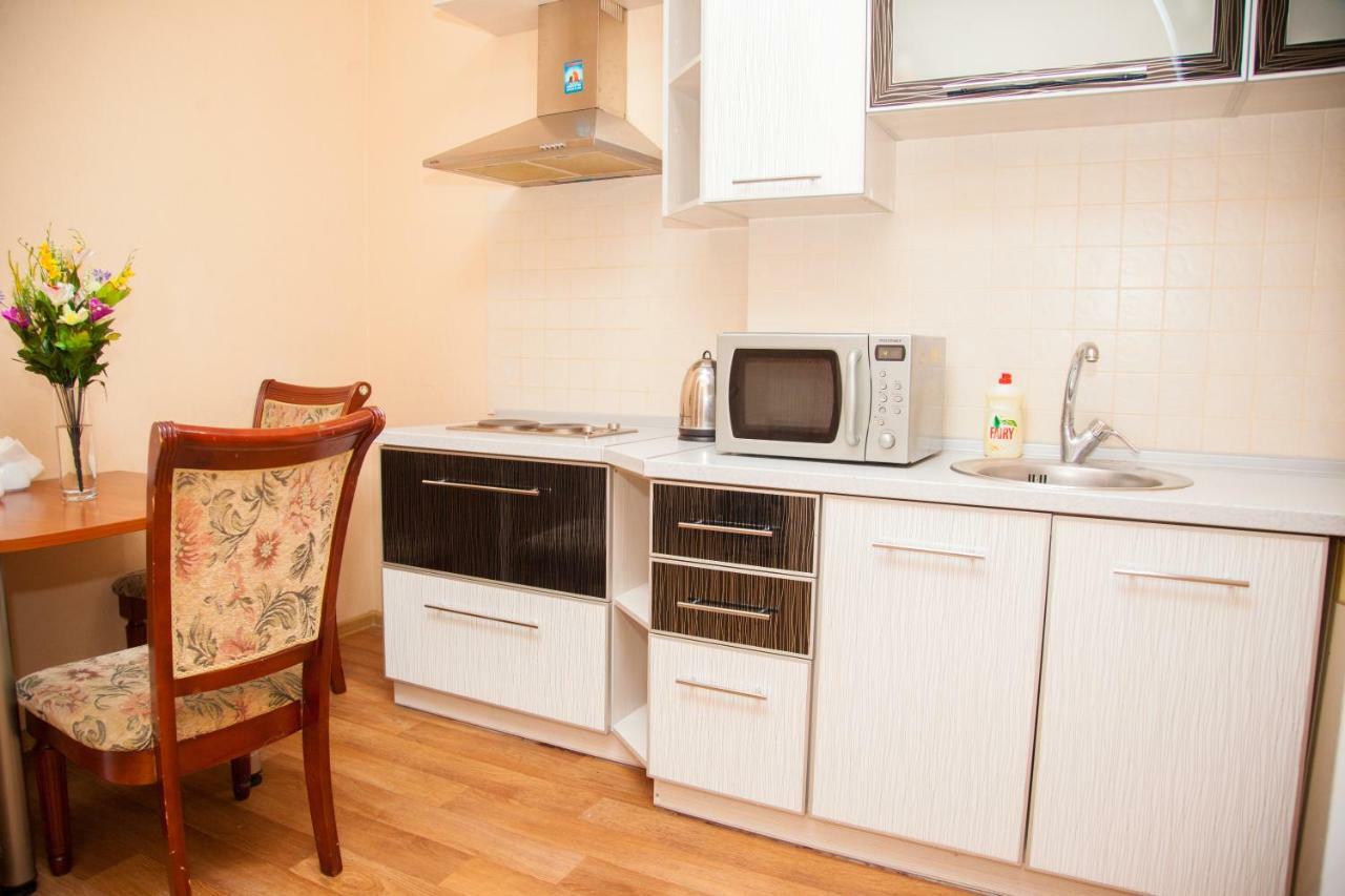 Semi-Luxury Apartment On Zhukovskogo Street 57 Zaporizhia Εξωτερικό φωτογραφία
