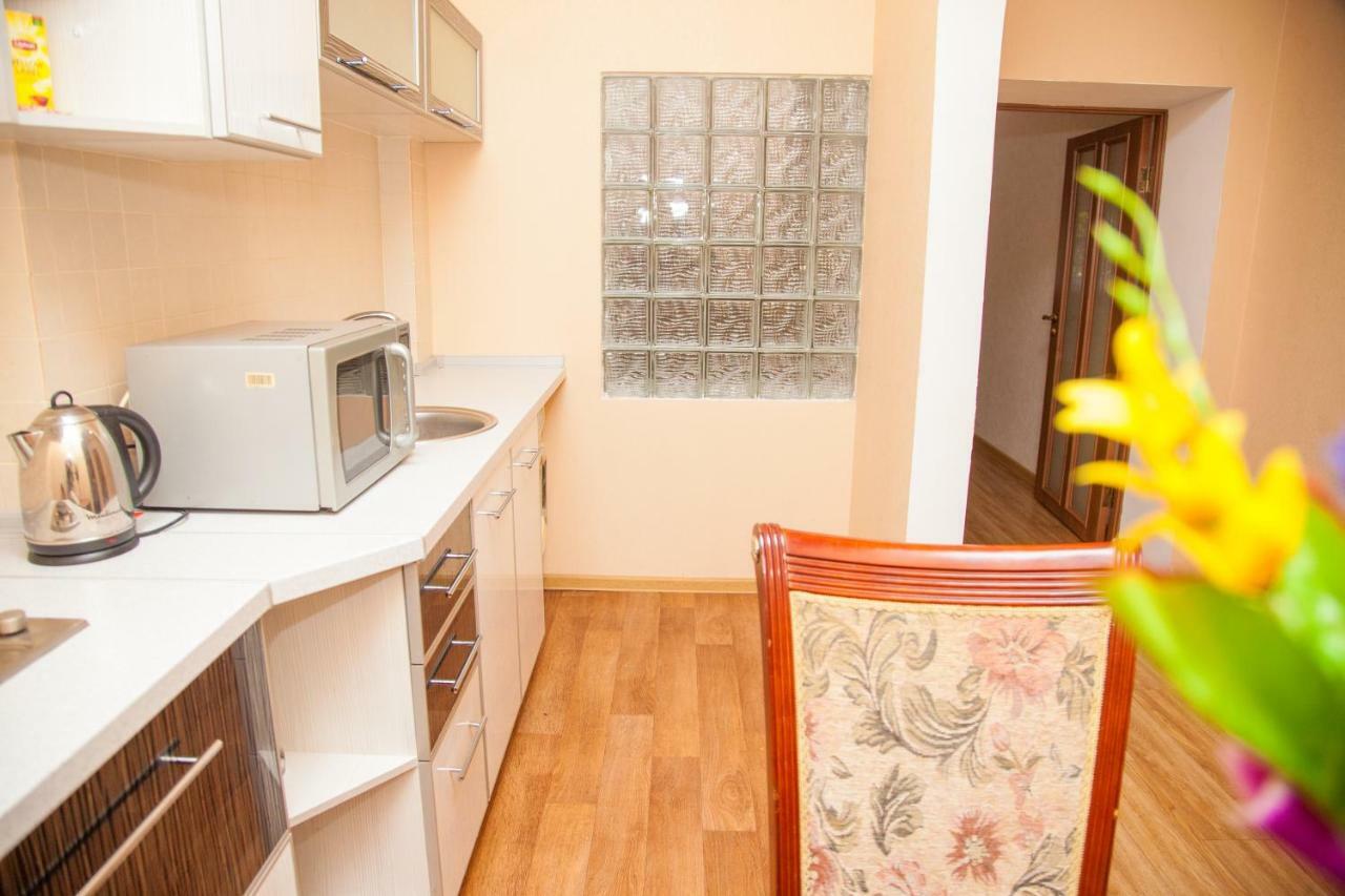 Semi-Luxury Apartment On Zhukovskogo Street 57 Zaporizhia Εξωτερικό φωτογραφία